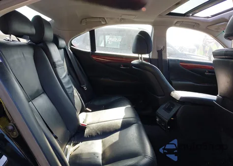 2012 Lexus Ls 460 z USA, uszkodzony, nr VIN JTHCL5EF0C5013884